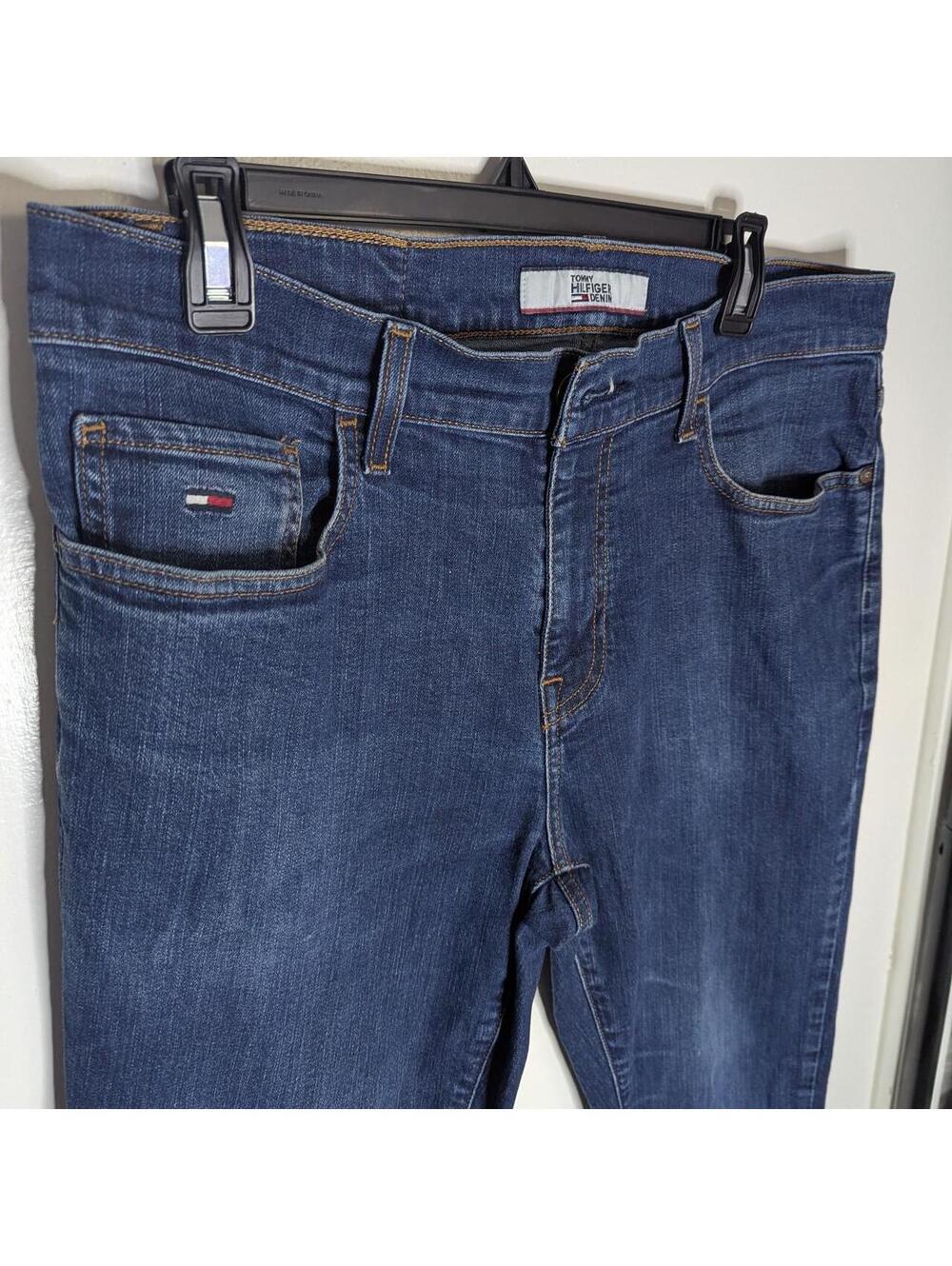 Tommy Hilfiger Denim Men's Straight Fit Jeans 34x32 Medium Wash Blue